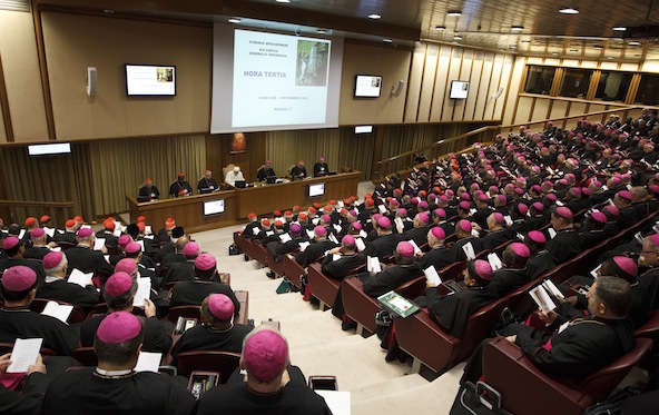 POPE LEADS MEETING OF SYNOD OF BISHOPS ON NEW EVANGELIZATION