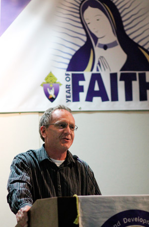 Joe Reynolds, owner of Skyline Productions, which produces the weekly televised Mass, speaks Jan. 16 at the Diocesan Pastoral Center. (J.D. Long-García/CATHOLIC SUN)