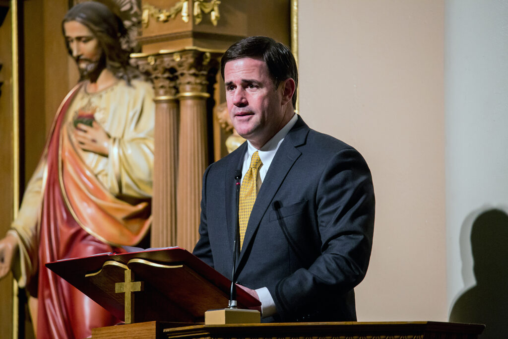 Arizona Governor Doug Ducey was among the lawyers, judges and lawmakers gather at St. Mary’s Basilica in downtown Phoenix for the annual Red Mass marking the beginning of the legislative year on Jan. 20. (Billy Hardiman/CATHOLIC SUN)