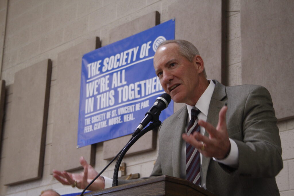 Steve Zabilski, executive director of St. Vincent de Paul, briefly explains the agency's efforts to feed the hungry across much of Arizona and the importance of players in the community through the Souper Bowl of Caring Jan. 14. (Ambria Hammel/CATHOLIC SUN)