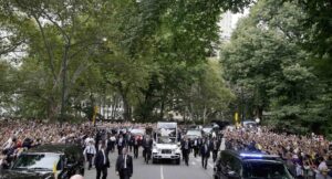 Pope Francis rides through New York's Central Park in the popemobile Sept. 25. (CNS Photo/Richard Drew, pool)
